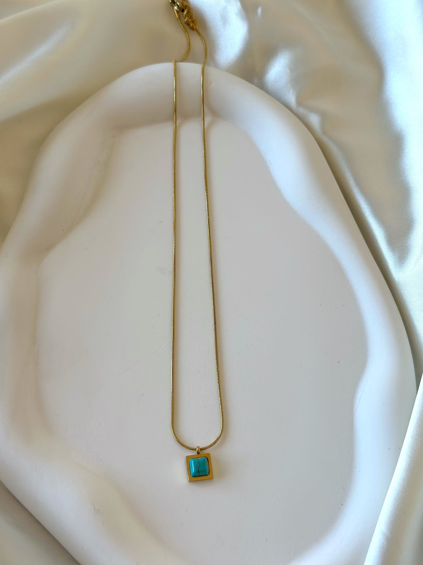 Collana pendente turchese