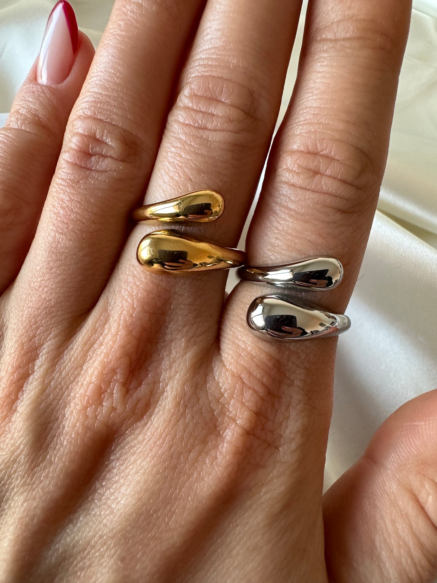 Anello Abbraccio