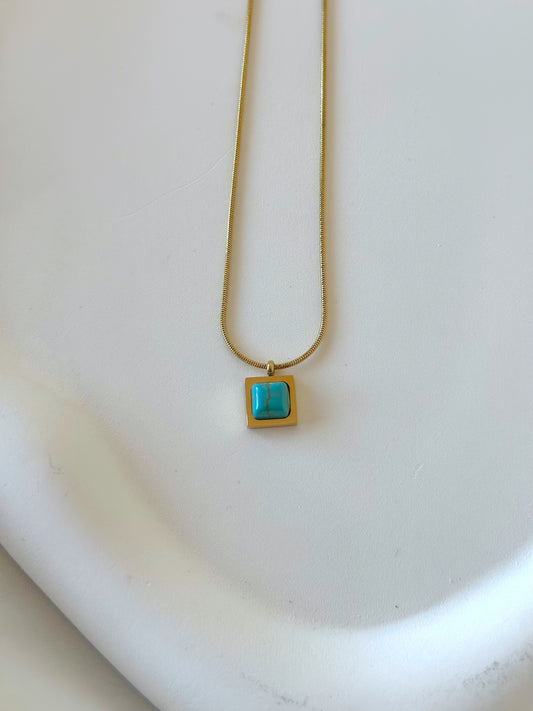Collana pendente turchese